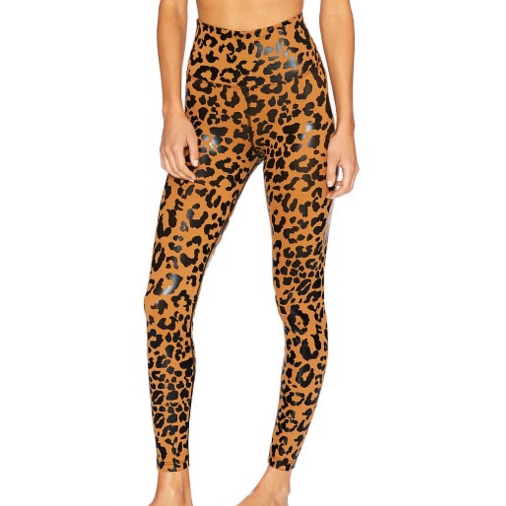 Beach riot leggings new with tags small